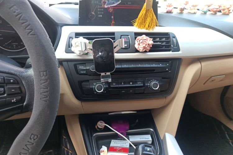 Used BMW 3 Series 2014 320i Active Edition Audio And AC Panel