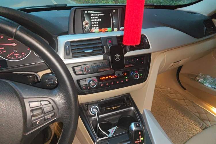 Used BMW 3 Series 2014 320Li Fashion Model Audio And AC Panel
