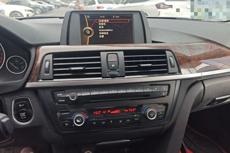 Used BMW 3 Series 2014 328Li Fashion Model Audio And AC Panel