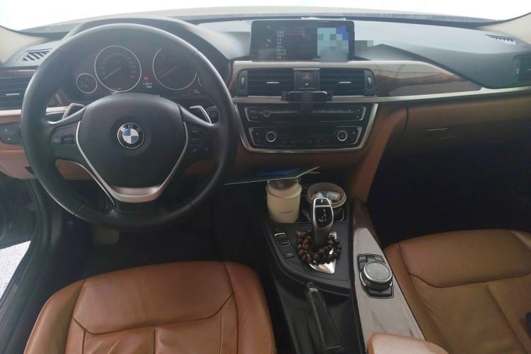 Used BMW 3 Series 2014 320Li Luxury Design Package Center Console