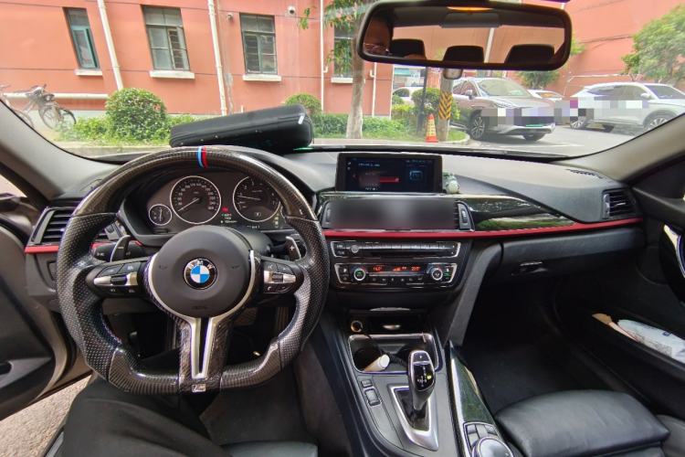 Used BMW 3 Series 2014 320i Sport Design Package Center Console