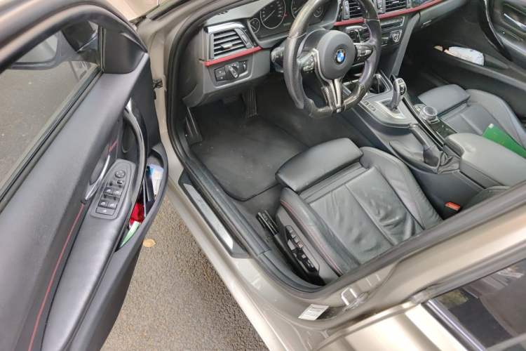 Used BMW 3 Series 2014 320i Sport Design Package Driver Seat
