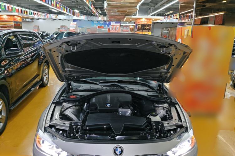 Used BMW 3 Series 2014 320Li Fashion Model Engine Bay