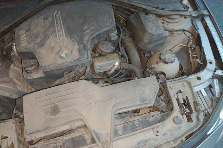Used BMW 3 Series 2014 320Li Fashion Model Engine Bay Left