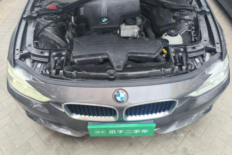 Used BMW 3 Series 2014 320i Sport Edition Engine Bay