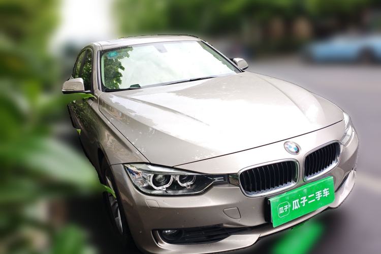 Used BMW 3 Series 2014 320i Sport Edition Front Right 45 Deg