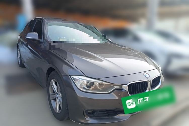Used BMW 3 Series 2014 320i Active Edition Front Right 45 Deg