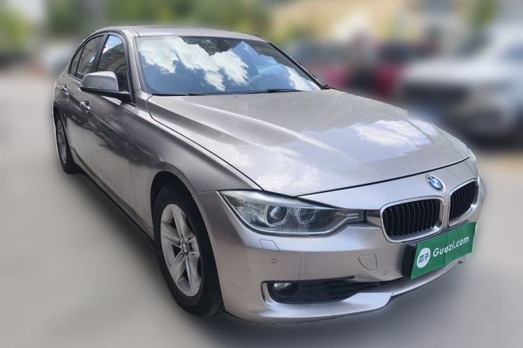 Used BMW 3 Series 2014 320i Sport Edition Front Right 45 Deg