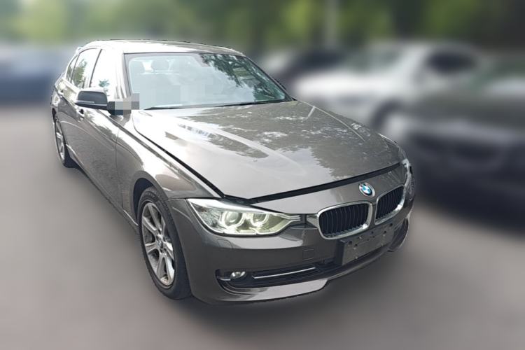 Used BMW 3 Series 2014 328Li Fashion Model Front Right 45 Deg
