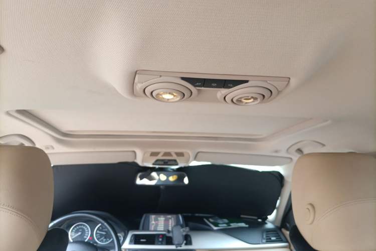 Used BMW 3 Series 2014 320Li Fashion Model Headliner