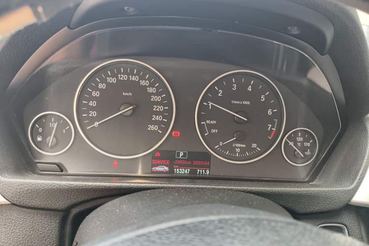 Used BMW 3 Series 2014 320i Sport Edition Instrument Cluster