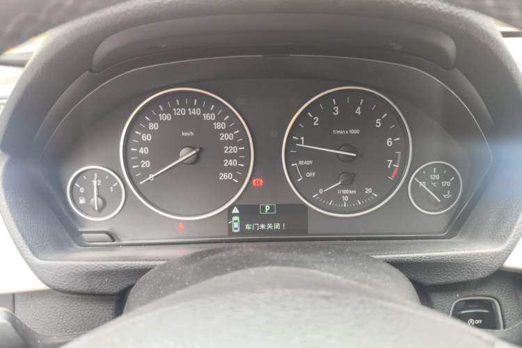 Used BMW 3 Series 2014 320i Sport Edition Instrument Cluster