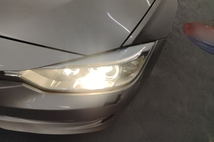 Used BMW 3 Series 2014 320Li Fashion Model Left Front Headlight