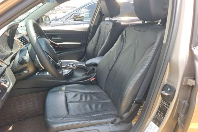 Used BMW 3 Series 2014 320i Sport Edition Left Front Seat