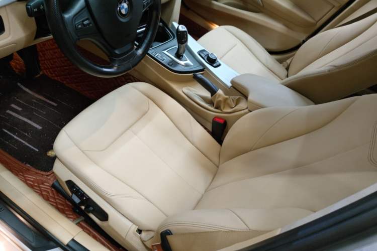 Used BMW 3 Series 2014 320Li Fashion Model Left Front Seat