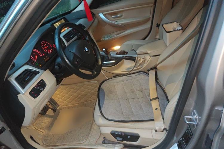 Used BMW 3 Series 2014 320Li Fashion Model Left Front Seat