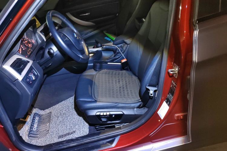 Used BMW 3 Series 2014 320Li Fashion Model Left Front Seat