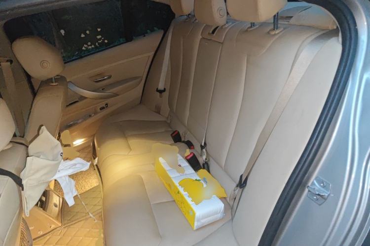 Used BMW 3 Series 2014 320Li Fashion Model Left Rear Seat