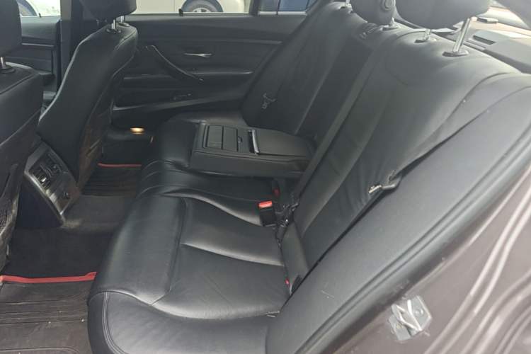 Used BMW 3 Series 2014 328Li Fashion Model Left Rear Seat