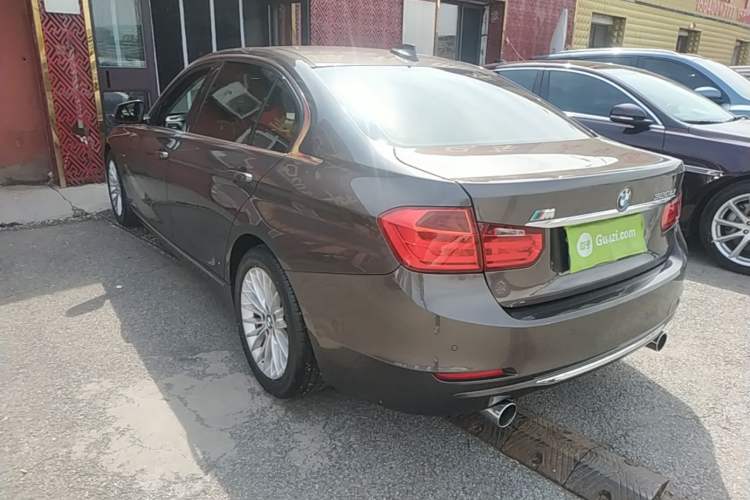 Used BMW 3 Series 2014 320Li Luxury Design Package Rear Left 45 Deg