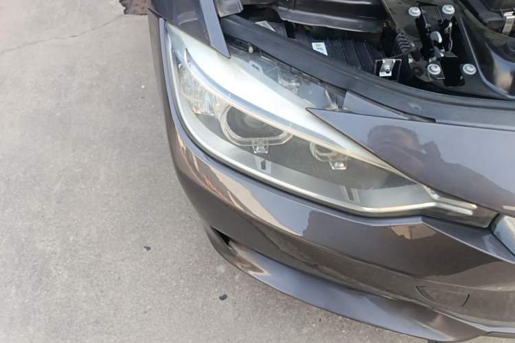 Used BMW 3 Series 2014 320i Active Edition Right Front Headlight
