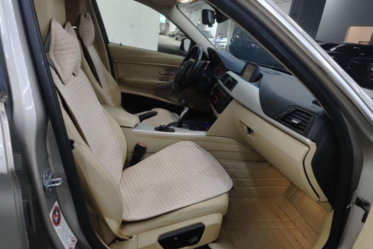 Used BMW 3 Series 2014 320Li Fashion Model Right Front Seat