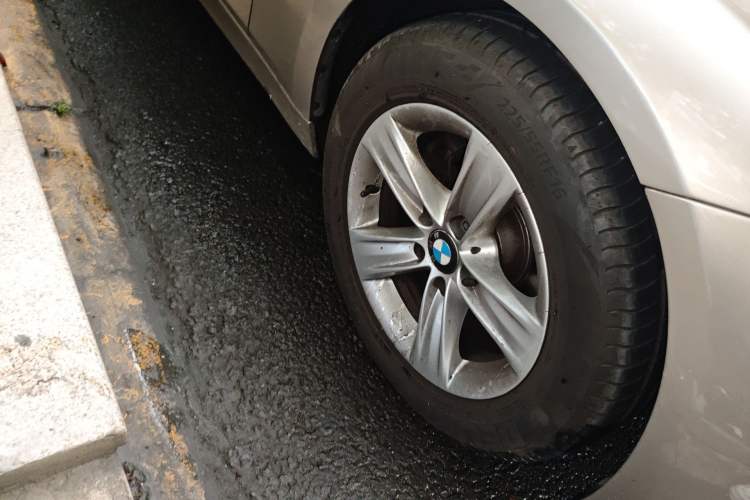 Used BMW 3 Series 2014 320i Sport Edition Right Front Wheel Hub