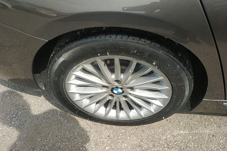 Used BMW 3 Series 2014 320Li Luxury Design Package Right Rear Wheel Hub