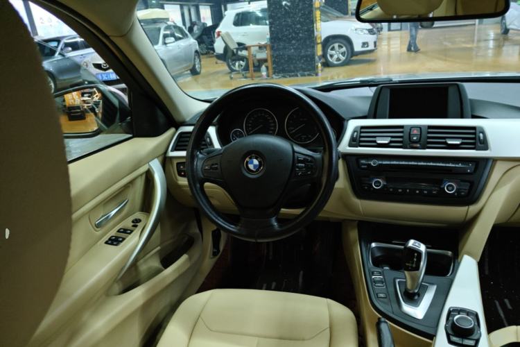 Used BMW 3 Series 2014 320Li Fashion Model Steering Wheel