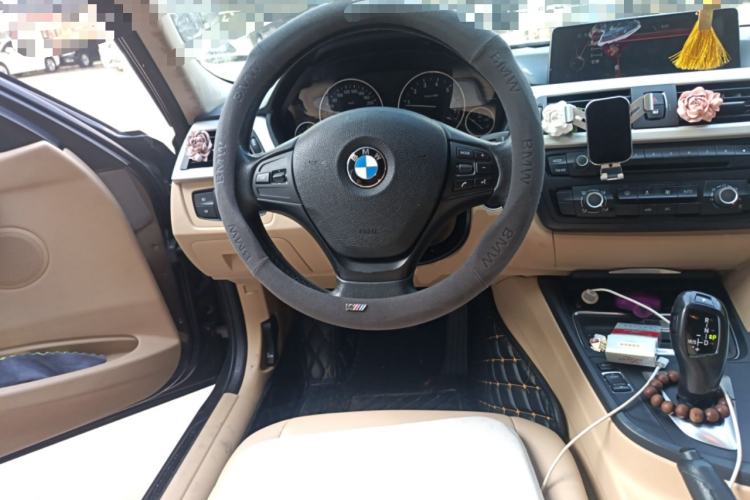 Used BMW 3 Series 2014 320i Active Edition Steering Wheel