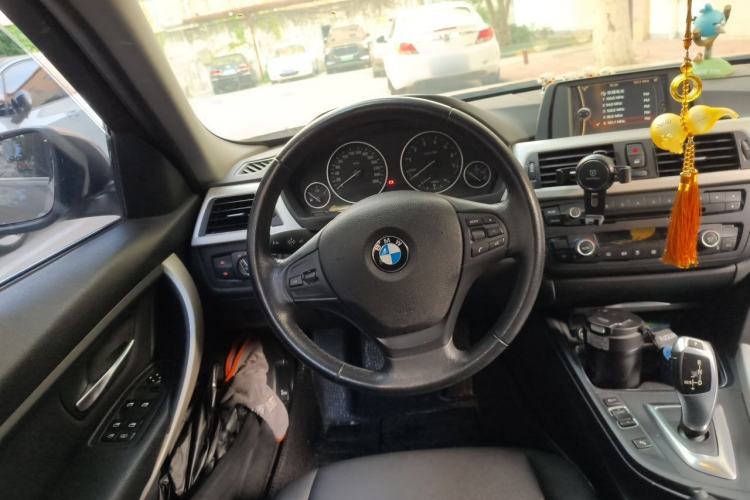 Used BMW 3 Series 2014 320Li Fashion Model Steering Wheel