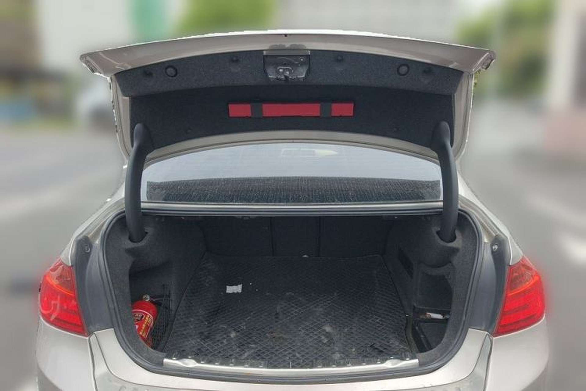 Used BMW 3 Series 2014 320Li Fashion Model Trunk