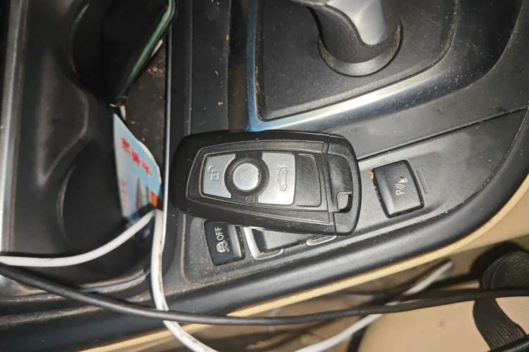 Used BMW 3 Series 2014 320Li Fashion Model Vehicle Key