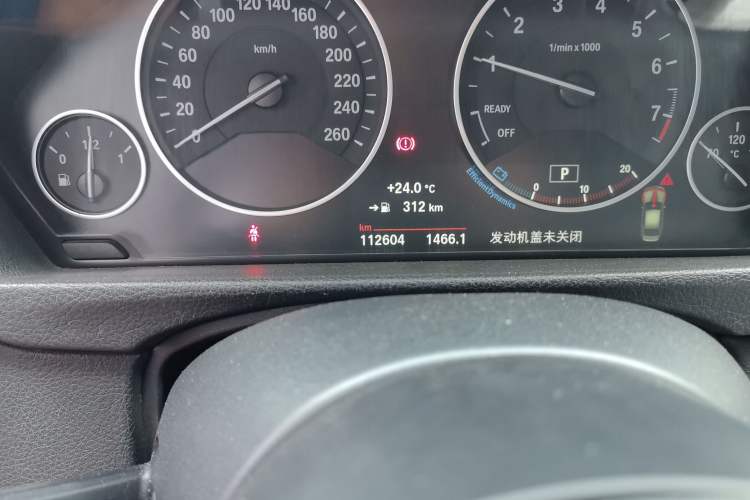 Used BMW 3 Series 2014 320Li Luxury Design Package Odometer Close Up