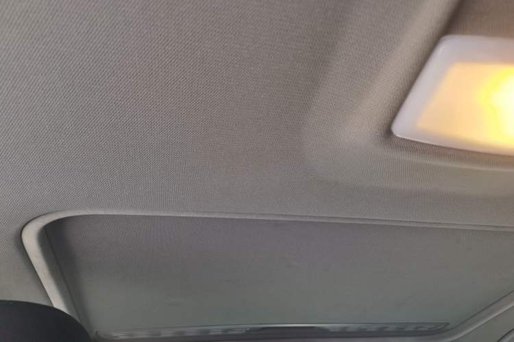 Used BMW 3 Series 2014 320i Sport Edition Headliner