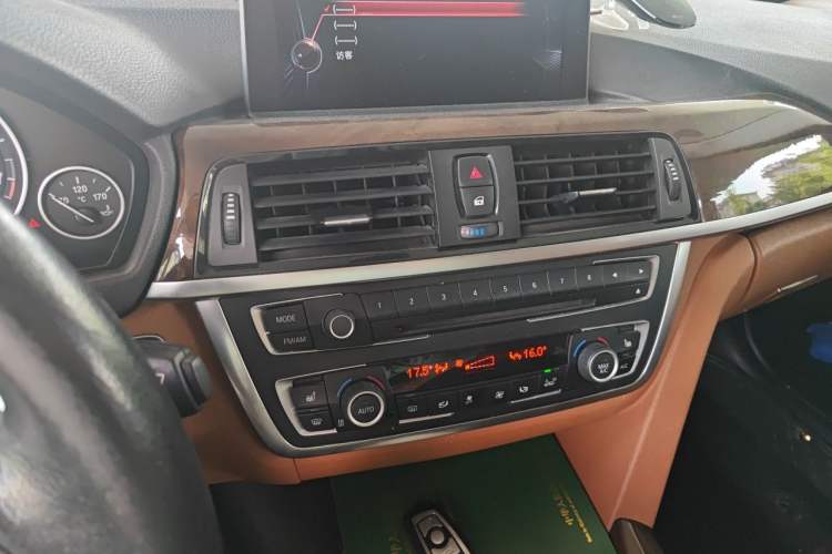 Used BMW 3 Series 2014 328Li Luxury Design Package Audio And AC Panel