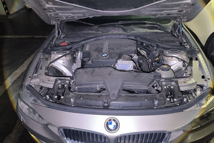 Used BMW 3 Series 2014 320Li Fashion Model Engine Bay