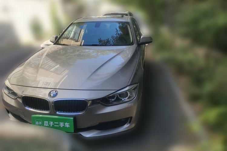 Used BMW 3 Series 2014 320i Sport Edition Front