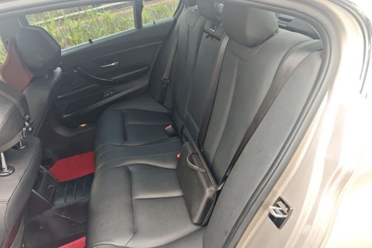 Used BMW 3 Series 2014 320Li Fashion Model Left Rear Seat