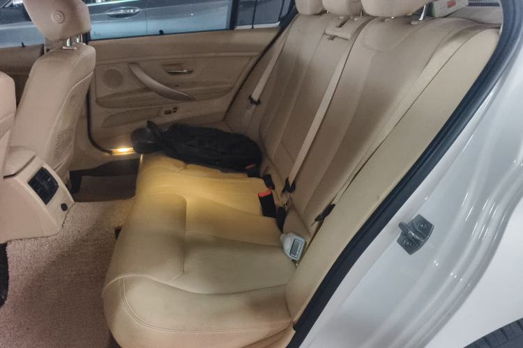 Used BMW 3 Series 2014 320Li Fashion Model Left Rear Seat