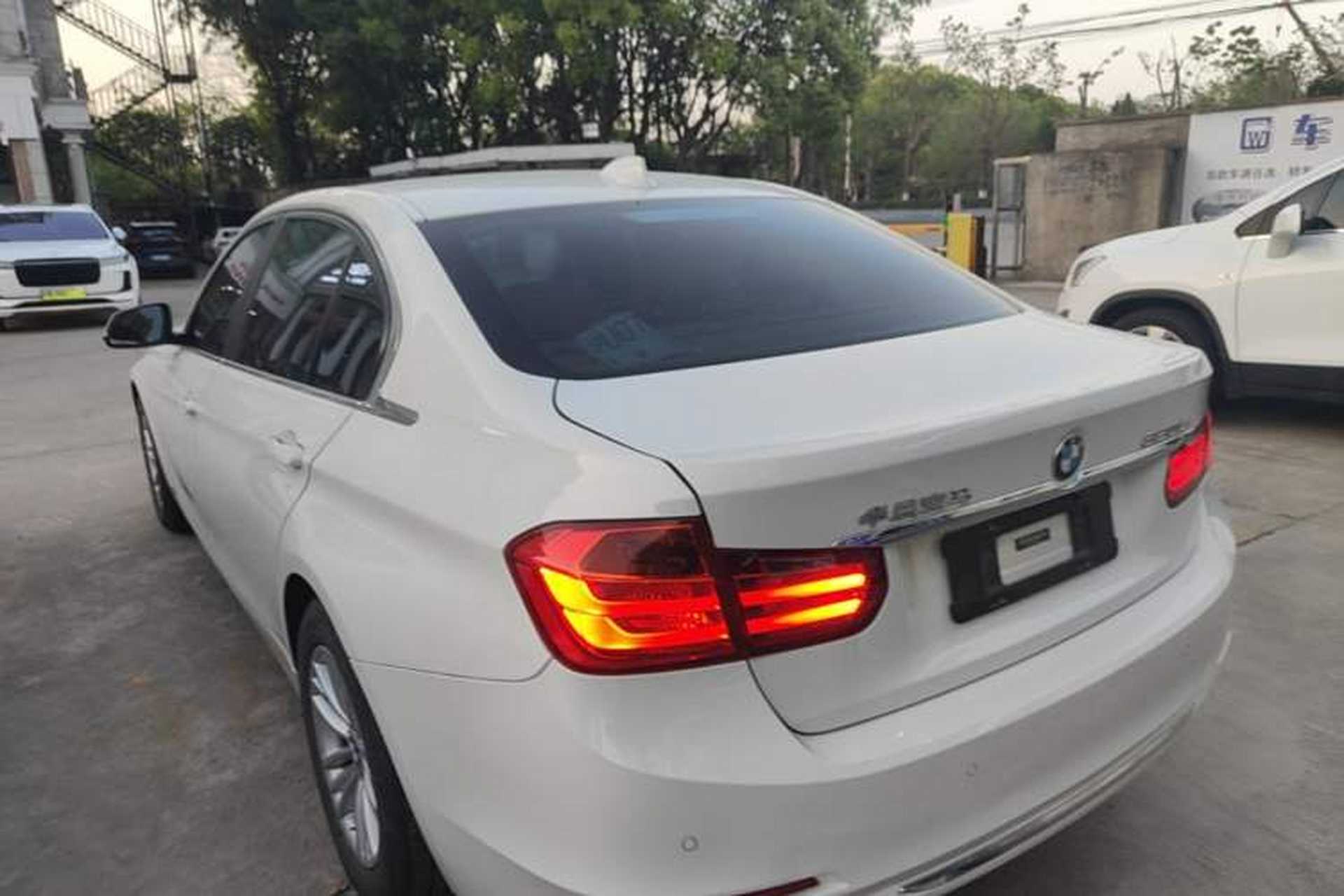 Used BMW 3 Series 2014 320Li Fashion Model Rear Left 45 Deg