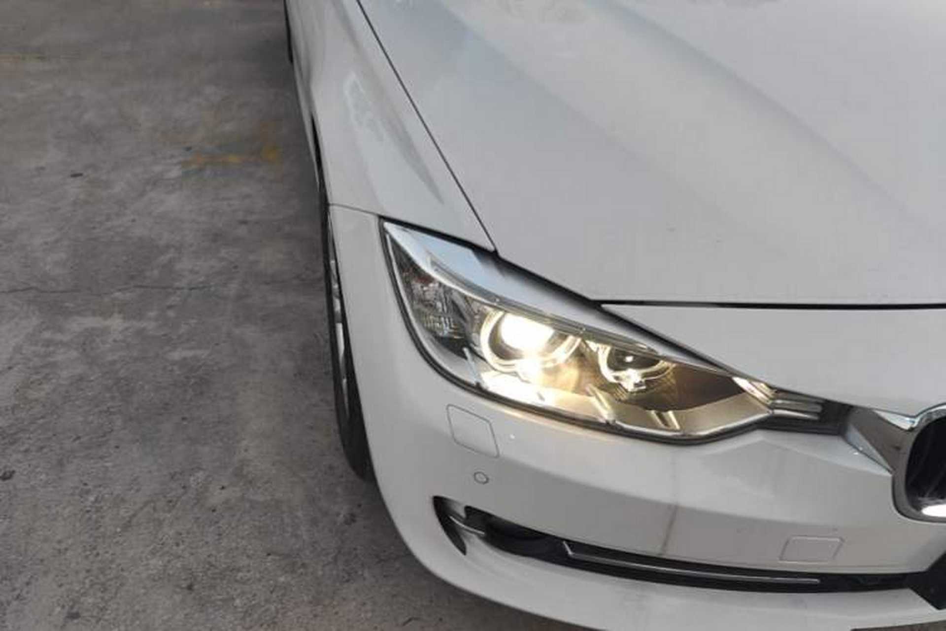 Used BMW 3 Series 2014 320Li Fashion Model Right Front Headlight