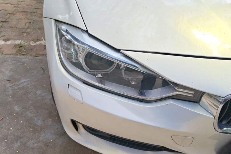 Used BMW 3 Series 2014 320i Sport Edition Right Front Headlight