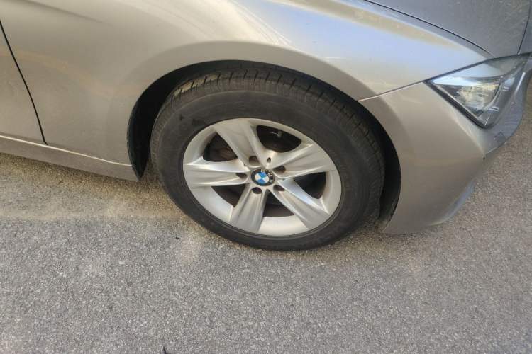 Used BMW 3 Series 2014 320i Sport Edition Right Front Wheel Hub