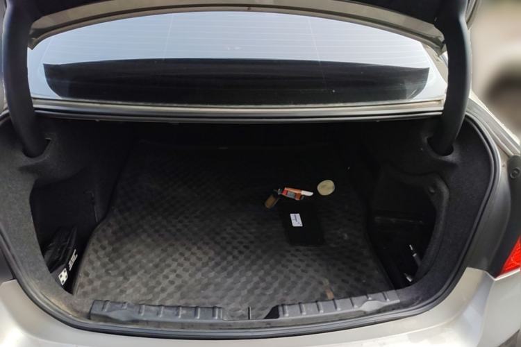 Used BMW 3 Series 2014 320Li Fashion Model Trunk