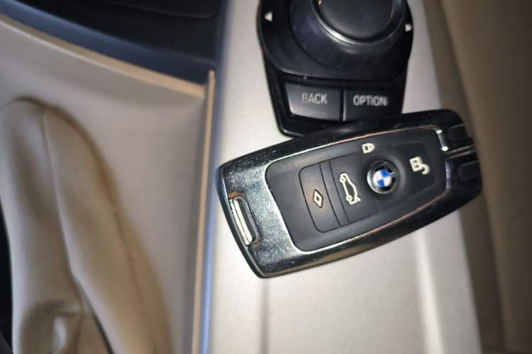 Used BMW 3 Series 2014 320Li Fashion Model Vehicle Key