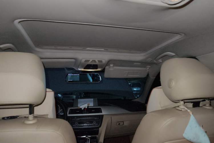 Used BMW 3 Series 2014 320Li Fashion Model Headliner