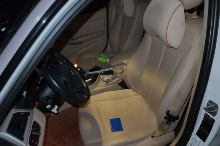 Used BMW 3 Series 2014 320Li Fashion Model Left Front Seat