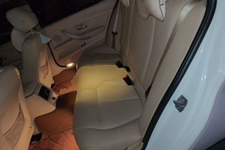 Used BMW 3 Series 2014 320Li Fashion Model Left Rear Seat