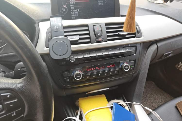 Used BMW 3 Series 2014 320Li Fashion Model Audio And AC Panel